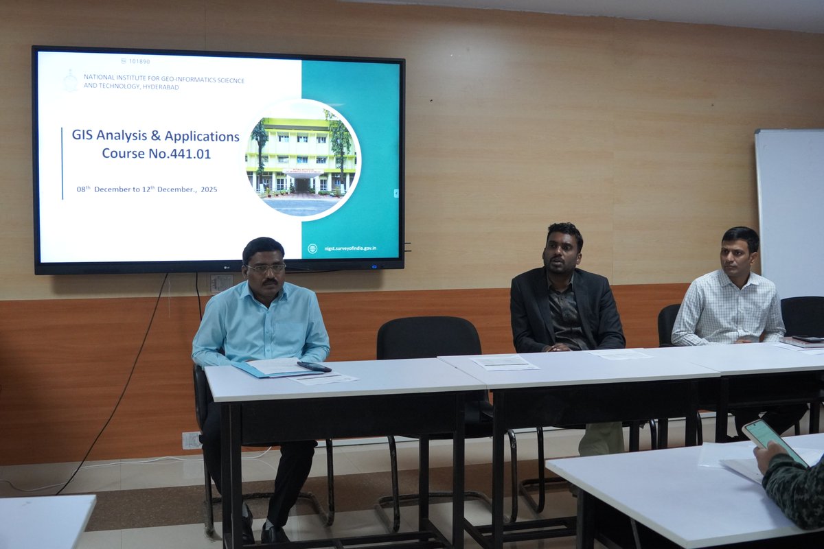 NIGST1967's tweet image. NIGST inaugurated the 1-Week GIS Analysis &amp;amp; Applications Programme (441.01).
14 participants are learning FOSS GIS, spatial analysis, terrain models &amp;amp; urban growth mapping.
Strengthening GIS skills &amp;amp; analytical capability across Survey of India &amp;amp; Railways.

#NIGST #GIS #FOSSGIS