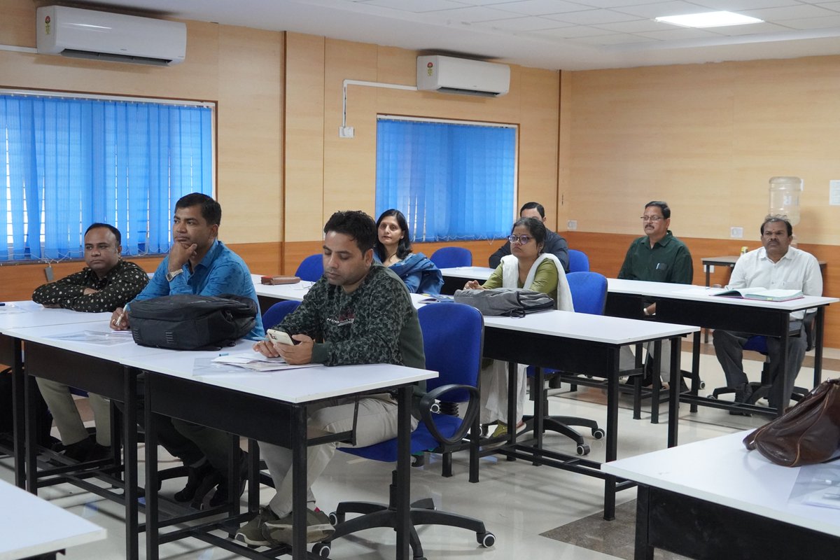 NIGST1967's tweet image. NIGST inaugurated the 1-Week GIS Analysis &amp;amp; Applications Programme (441.01).
14 participants are learning FOSS GIS, spatial analysis, terrain models &amp;amp; urban growth mapping.
Strengthening GIS skills &amp;amp; analytical capability across Survey of India &amp;amp; Railways.

#NIGST #GIS #FOSSGIS