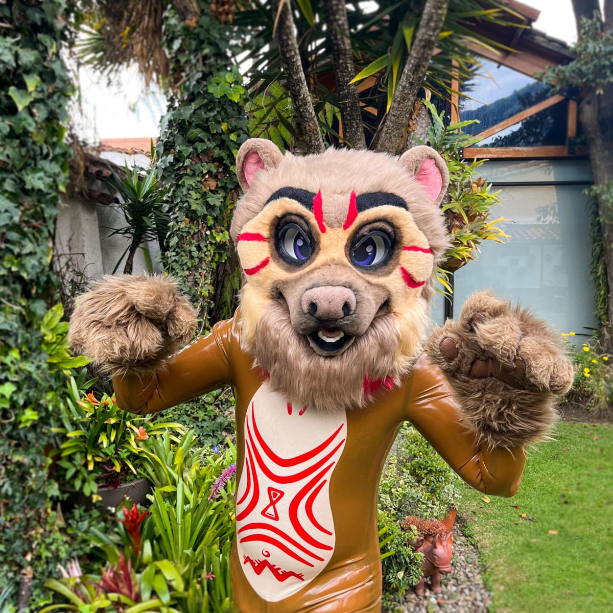 NachoJukumari's tweet image. No medicine cures what happiness cannot