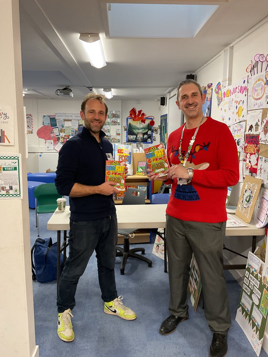 Tom G 📕 tweet media