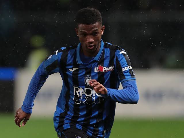 Babymeedahh's tweet image. Me yesterday                  Me tonight