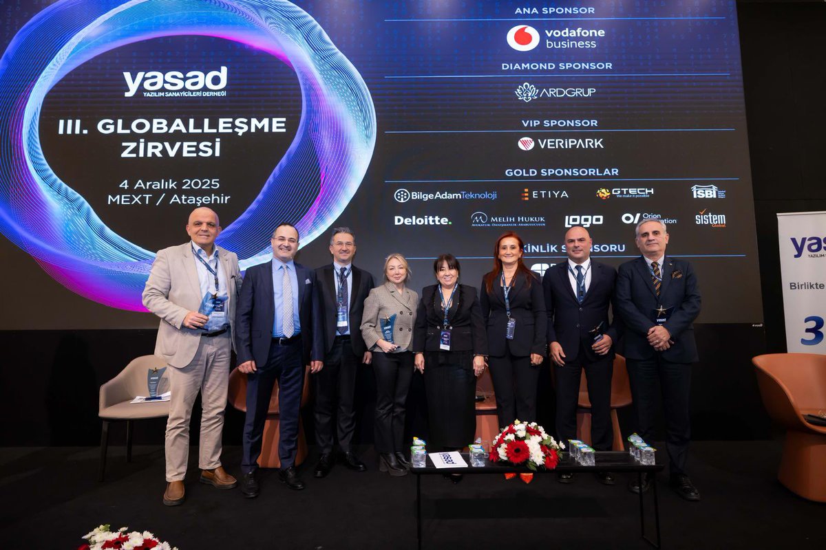 Moderatörlüğünü <a href="/TOBBiletisim/">TOBB</a> Yazılım Meclis Başkanı <a href="/ErtanBarut/">Ertan BARUT</a>’un yaptığı panelde Seyar; “Bankamızın temel amacı; ihracatçının finansman kaynaklarına erişimini kolaylaştırmak, onlara küresel rekabet avantajı sağlayacak danışmanlık hizmetini sunmak” dedi.