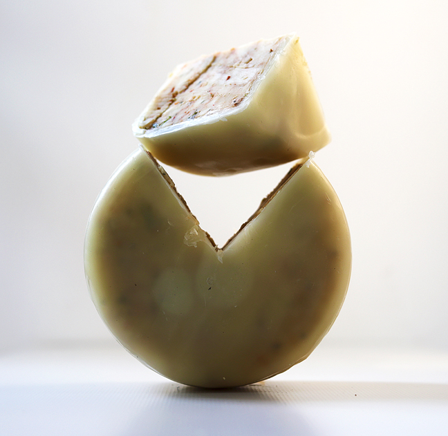 MozzCo's tweet photo. Cheese Gifts under $50 - https://t.co/bYIkDG6bsd https://t.co/uomdApssWm