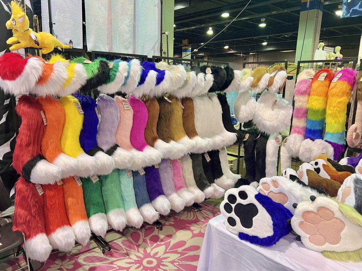 MFF was a huge success for us! 

We came with 79 of our new collars and left only with 2. So happy they were so well received. 

We are looking into setting up future booths as a “build your own collar” station where you can hand pick your collar and individual spikes:)