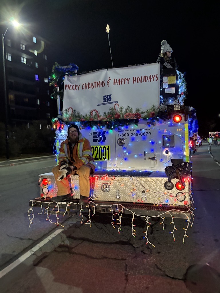 ESS1946's tweet photo. Holiday spirit on display! 🎄✨ The ESS Sudbury team loved taking part in the Sudbury Christmas Parade during the last week of November with our service truck dressed in full Christmas décor. 

#ESS #ChristmasParade #HappyHolidays #ServiceTruck #HeavyEquipment https://t.co/G3j536AYDO