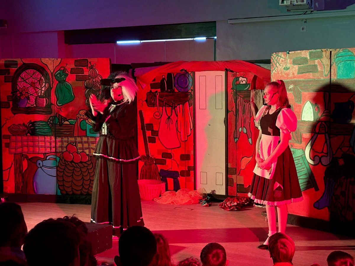 A rags to riches tale... with music and laughter throughout... Yes, you shall go to the ball. Today Cinderella came to Old Mill 👗