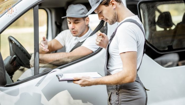 cfp_brokers's tweet image. Commercial auto insurance companies rely on detailed driving records to assess risk, determine premium rates, and decide the scope of coverage for business vehicles and drivers. Understanding how records are analyzed can help. Learn more:
cfpinsurance.com/blog/commercia… 
#CFPInsurance