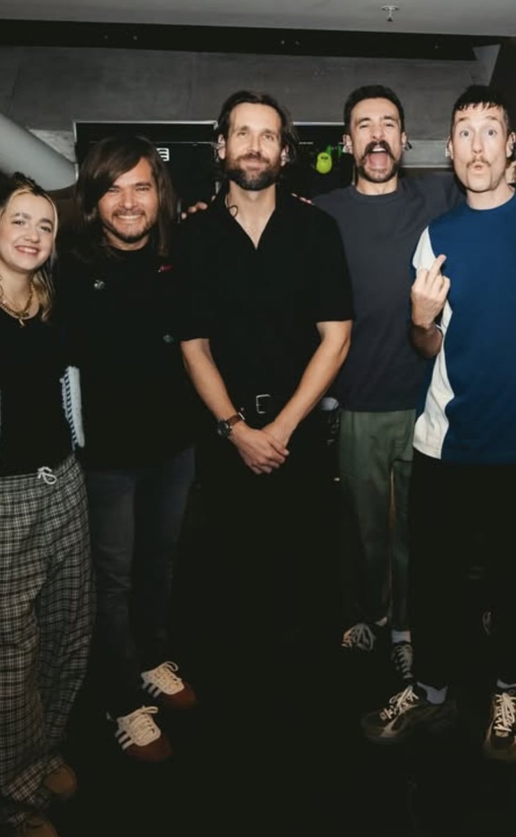 bistille forever tweet media