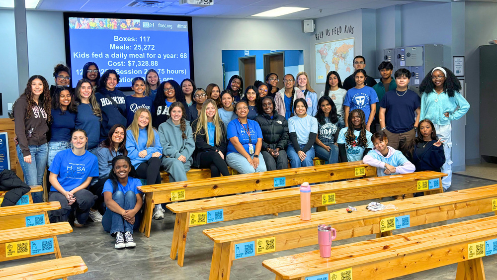 Melissa High School HOSA Program Volunteered at Feed My Starving Children melissaisd.org/o/mhs/article/…