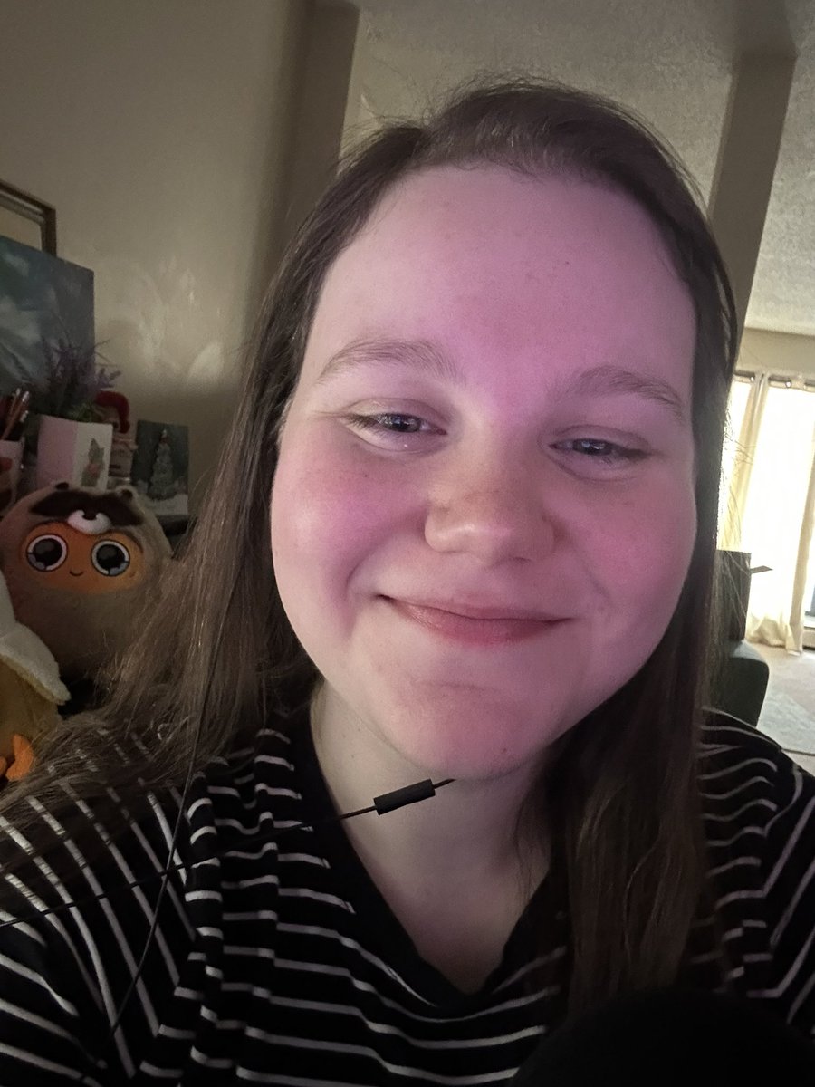 me &amp; sad nuggie are playing more powerwash sim 2 this afternoon for a few hours! 💗 [live now]