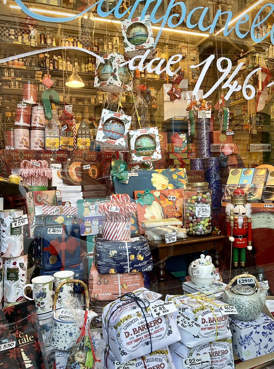 𝑵𝒐𝒏 𝒆̀ 𝑴𝒂𝒊 𝑻𝒓𝒐𝒑𝒑𝒐 𝑷𝒓𝒆𝒔𝒕𝒐. 𝑵𝒂𝒕𝒂𝒍𝒆: 𝒊𝒔𝒕𝒓𝒖𝒛𝒊𝒐𝒏𝒊 𝒑𝒆𝒓 𝒍❜𝒖𝒔𝒐. Come non detto: quest’anno sono un po’ in ritardo. Il mio semplice e sempre prezioso vademecum mi sarà indispensabile come mai prima. 
#Natale in #Liguria
…ggrace-graceinthekitchen.blogspot.com/2017/11/non-e-…