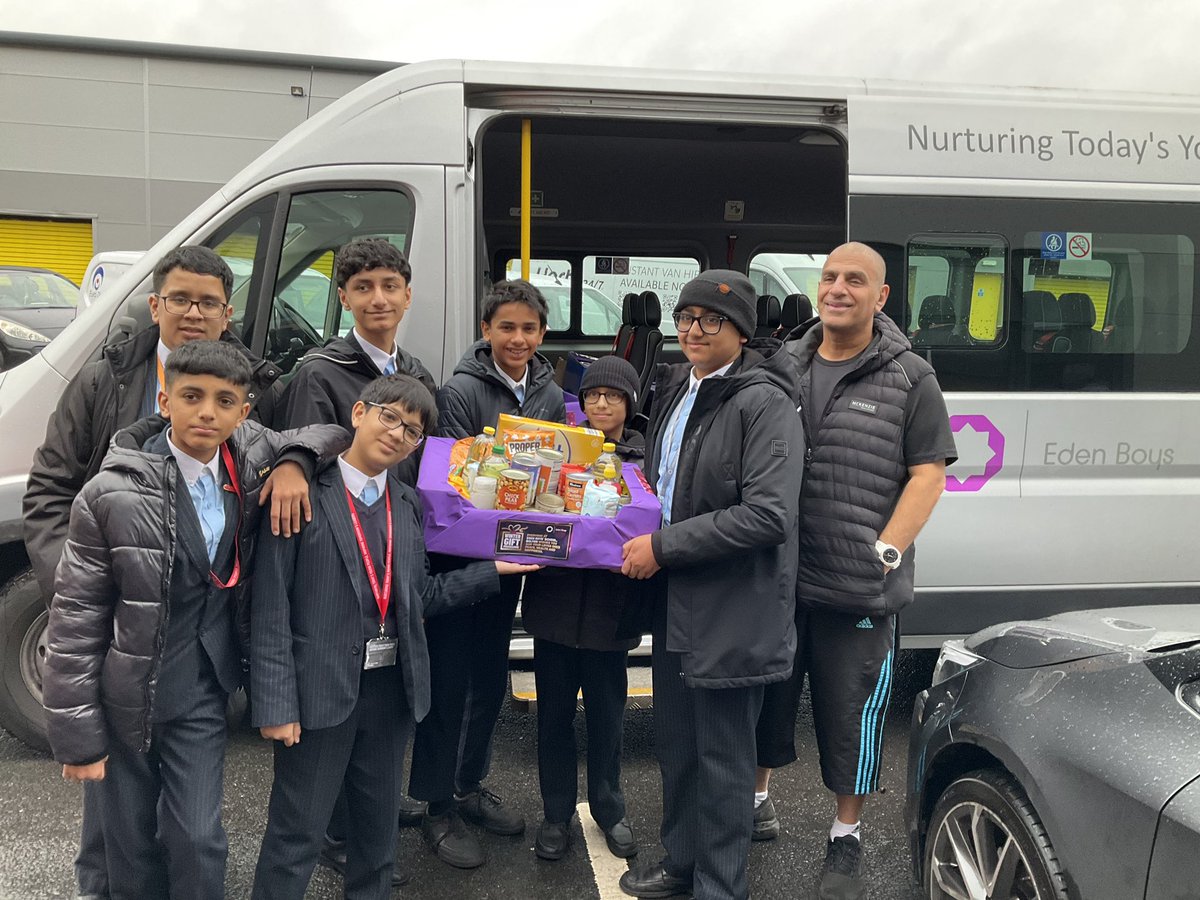 edenboysbolton's tweet photo. From classroom to community: Our pupils have delivered food donations to support the local food bank run by Homelessness Aid UK ❤️. We are proud to give back and contribute to meaningful change in our community.
#SeasonOfGiving #WinteGiftProgramme https://t.co/61JafwgMG3