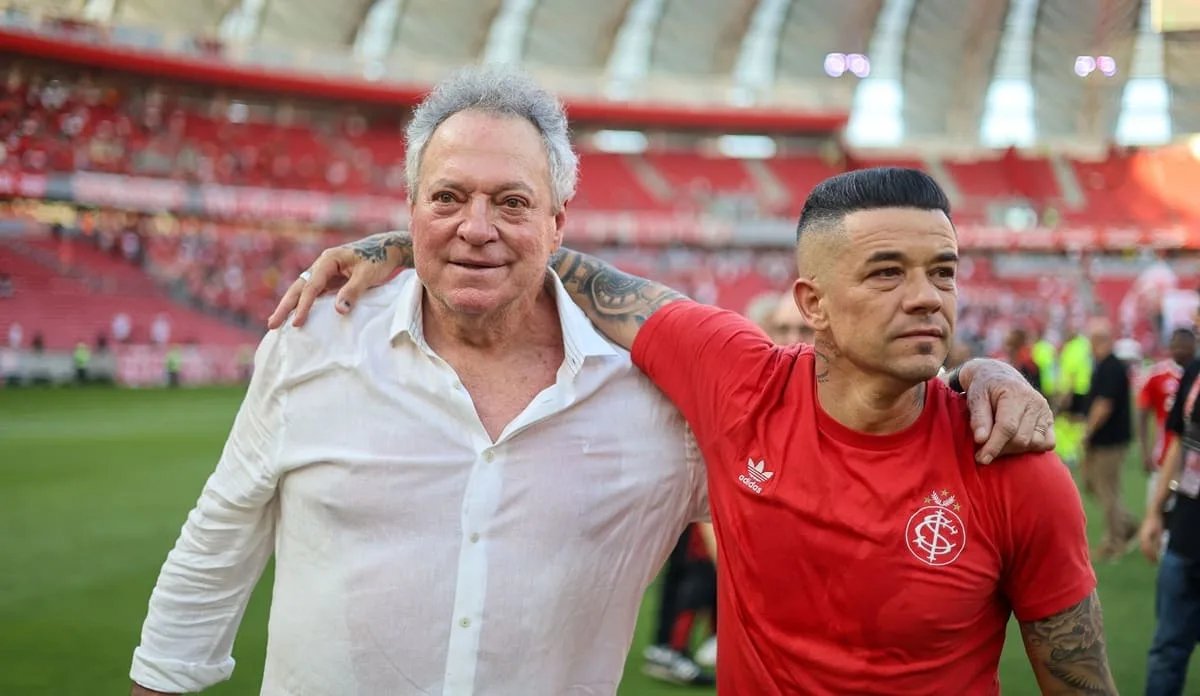 ultimasinter's tweet photo. 🚨Abel Braga quer D'Alessandro como técnico do Inter em 2026🇦🇹

Com isso, ambos trocariam de cargo na próxima temporada, mas não há negociação em andamento; por enquanto, trata-se de um desejo de Abelão.

D'Alessandro não está convicto sobre isso.

🗞️GZH https://t.co/PMZaCOJWMO
