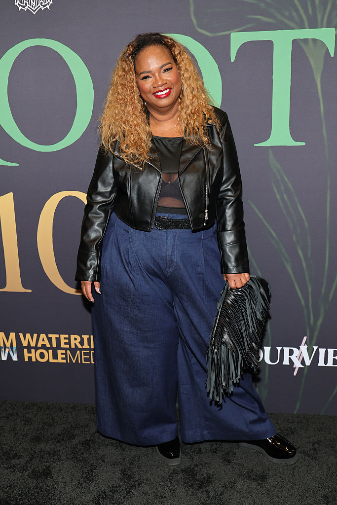 SEIUPres's tweet image. Honored to be on this year’s #Root100 list with a whole squad of Black gamechangers, culture shifters, and freedom fighters. From the South Side of Chicago to Gotham Hall, I carry 2 million workers with me into every room. 💜✊🏿 @TheRoot