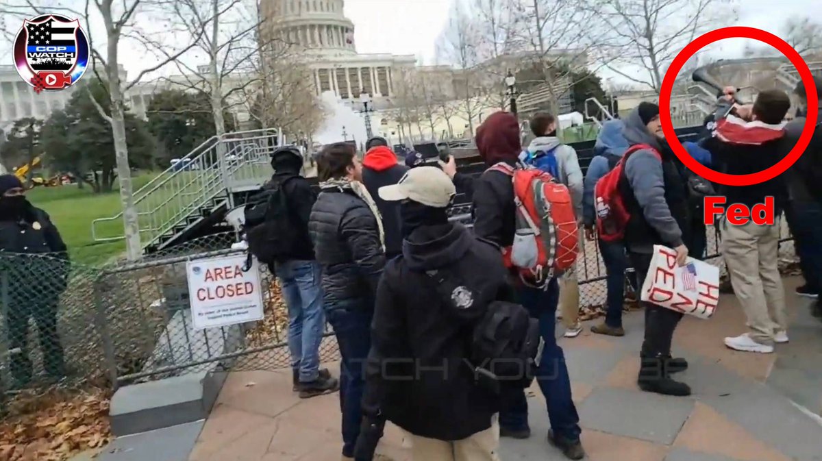 FedsOfJ6's tweet photo. 🚨 Another front line Fed on Jan6 🚨
❌ Never charged. 🚫 Never arrested.

Caught pushing the barriers right next to Ray Epps. Followed him on the West Terrace. 📣 https://t.co/Ip4qraAOmH