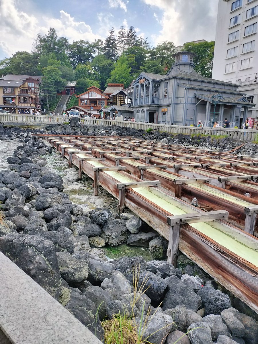 ki6raya's tweet photo. 最近のきむら

❶ﾈｺと和解した
❷山に登った
❸草津へ行った
❹横浜のマリンタワーに登った https://t.co/R2wuGm5xKf