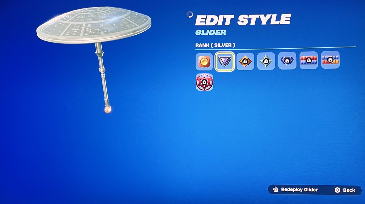A6Csr0726's tweet photo. @FortniteStatus Can yall please fix the Ranked Death Star Brella? I got unreal during galactic battle and have never been able to use my unreal style. https://t.co/I62oHcNXQ6