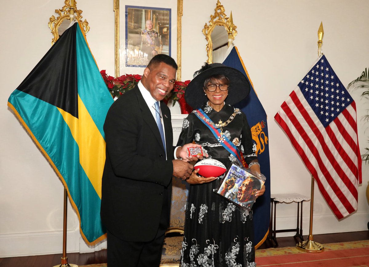 USEmbassyNassau's tweet image. “I am deeply committed to advancing the extraordinary partnership between the United States and The Bahamas. Together, we will work to ensure a safe, prosperous, and stronger future for our citizens and for the region.”- Ambassador Herschel Walker as he presented his letter of…