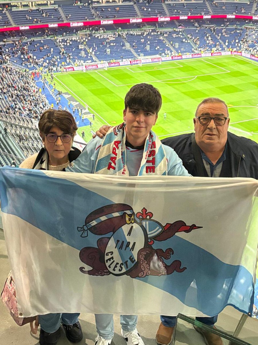 «Fue fascinante, como vivir un sueño»: lavoz.gal/6hf8j11

<a href="/oliveiradeteis/">Peña Celtista Oliveira de Teis</a>, <a href="/MorrinhaCeleste/">Morriña Celeste</a>, <a href="/PCBaixoMinho/">Peña Celtista Baixo Miño</a>, <a href="/CelesteTapa/">A Tapa Celeste</a> y <a href="/Ribeirocelta/">PCeltista do Ribeiro</a> relatan la experiencia de disfrutar el triunfo del Bernabéu in situ.