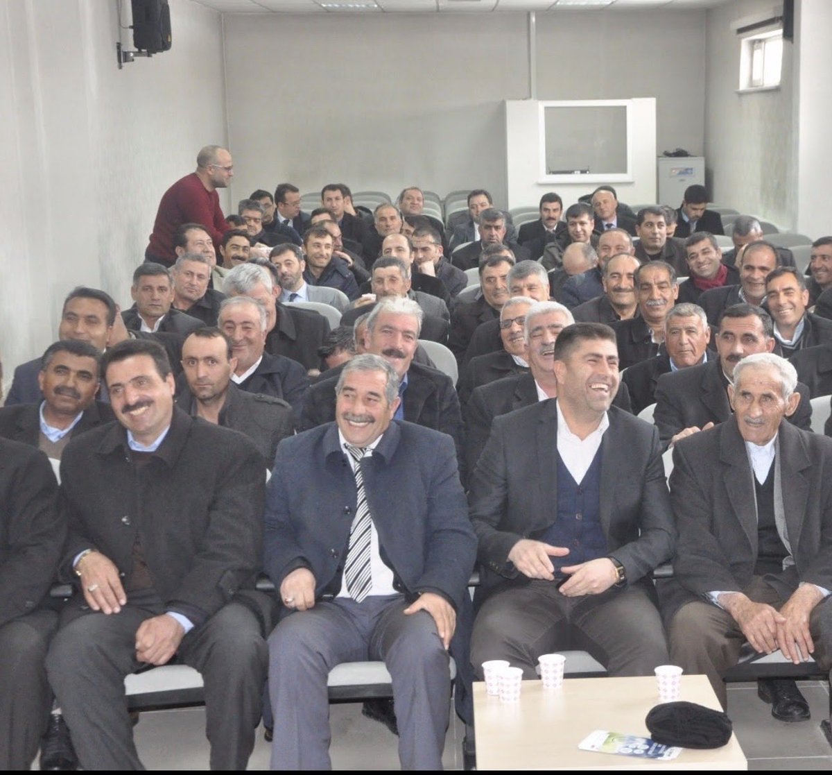 Yıllar Ay, Aylar Gün, Günler Saat 
Zamanın Nasıl Geçtiğinin farkında olmak mümkün değil 
2013