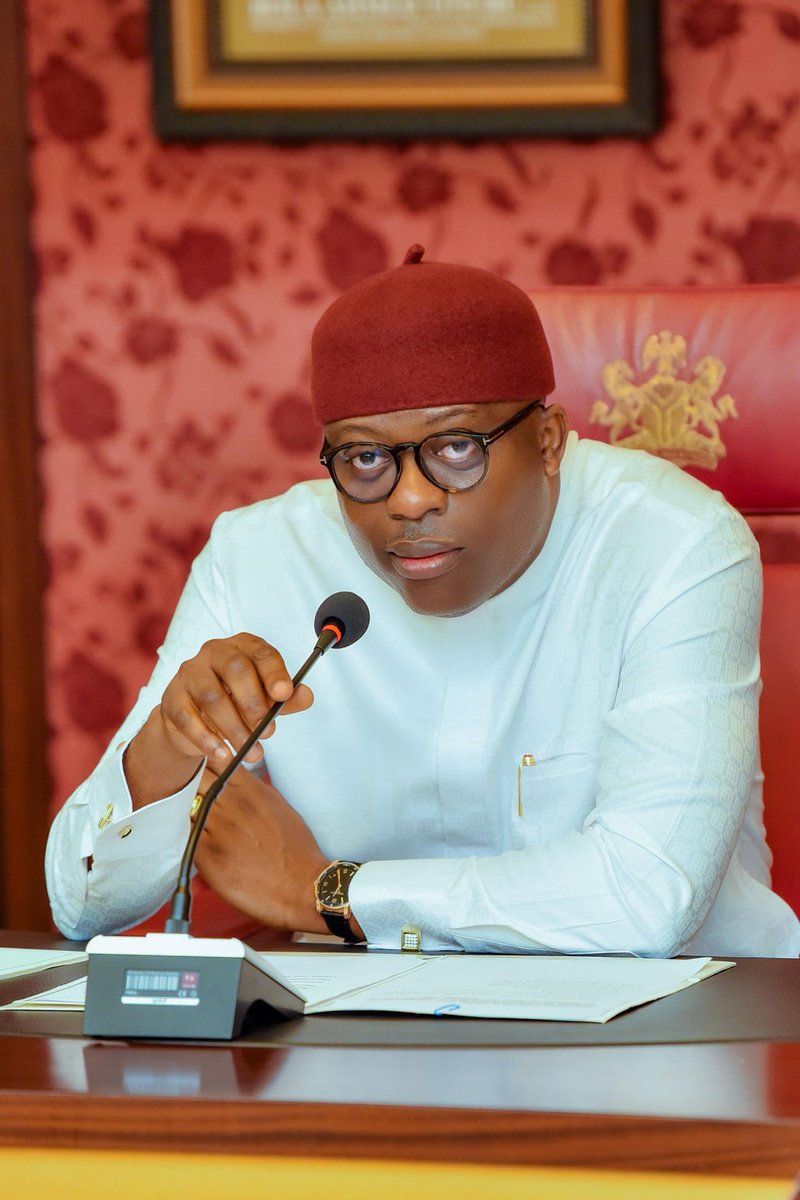 Governor Fubara of Rivers State, today, defects to the APC.

The game is the game.
“If you cannot beat them you join them” sad 😔