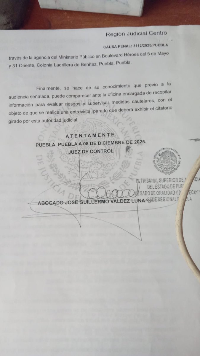 El periodista Rodolfo Ruiz, <a href="/periodistasoy/">Rodolfo Ruiz R.</a> , director del portal <a href="/e_consulta/">Periódico e-consulta</a>, de amplia circulación en #Puebla y la región, tiene doble citatorio este jueves ante un agente del Ministerio Público, bajo acusación de lavado de dinero (son dos procesos: uno, abierto en 2020, cuando
