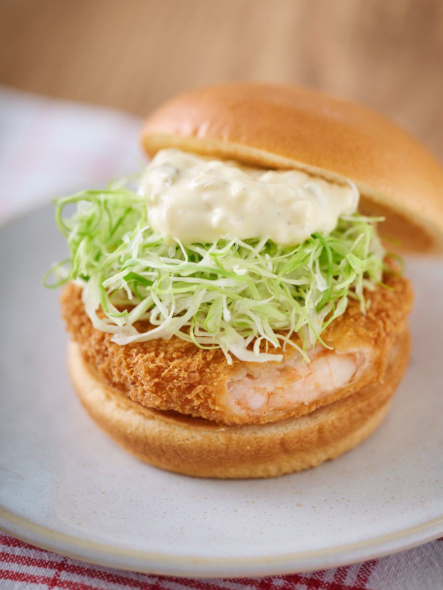 プリプリ海老、サクサク衣、シャキシャキキャベツ🦐
モスの海老カツバーガーは食感も楽しめます🥰
