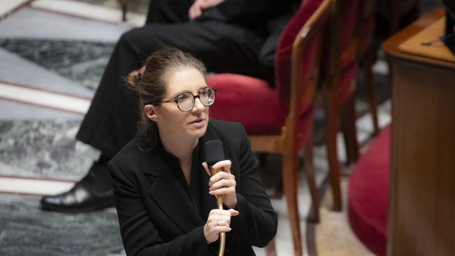 LES DERNIERES INFO : Le gouvernement travaille à un plan de lutte contre les violences sexistes et sexuelles dans les transports franceinfo.fr/societe/harcel…]