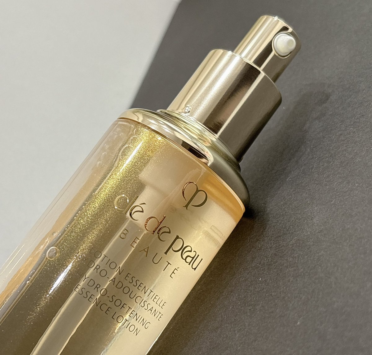 CPに当選してクレドポーボーテ様から頂きました！🎁✨ ☑︎ローション