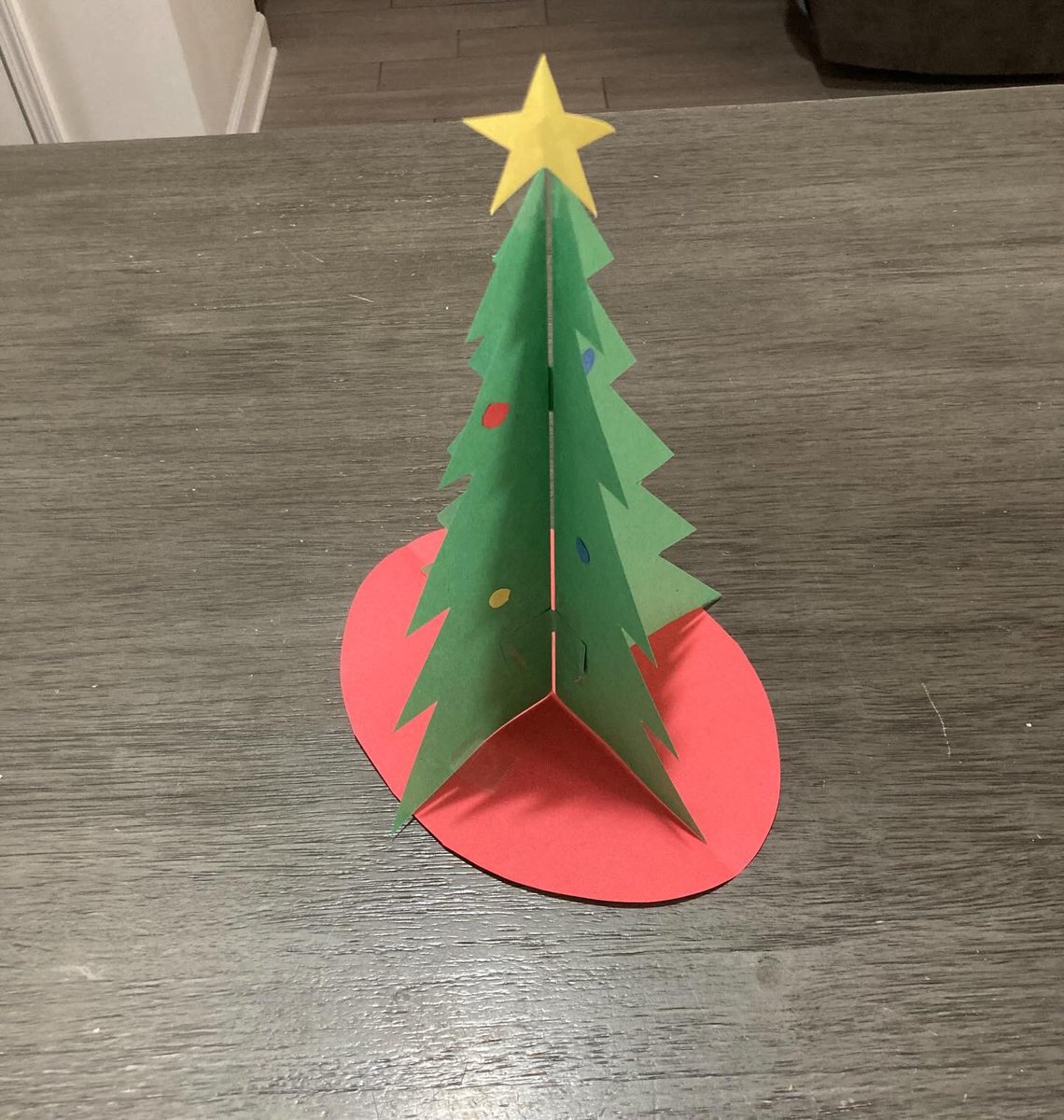 Redcube25's tweet image. I created Christmas Tree with Arts &amp;amp; Crafts.