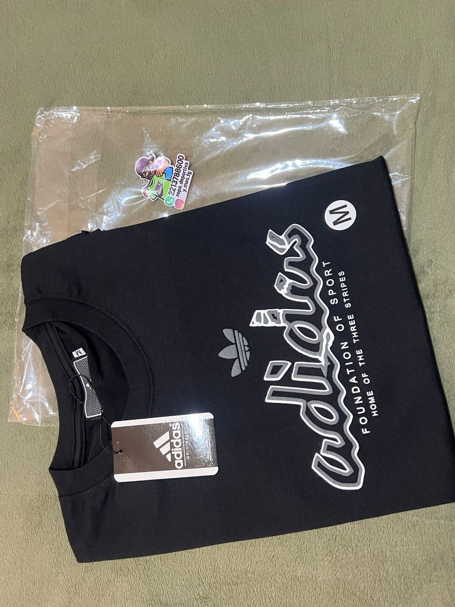 Envío catálogo completo de los artículos que vendo , todo es nuevo con etiquetas y sellado | Carteras unisex Lacoste 🐊 $250 y Playeras desde $200 pesitos | 📱2213788600 entrego en Veracruz y boca del rio