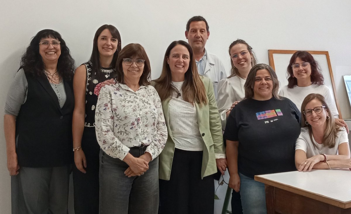 Felicitaciones para las nuevas Administradoras de Servicios de Salud Dra. Lucia Piedra Buena, Dra. Irene Enrico,  Dra. Krizia Ost3rkamp, Dra. Alfonsina Torres Negreira, Dra Lucía Tort, contamos en el Tribunal del examen con la Dra.Ima León Dra. Ana Sollazzo y Dr. Gustavo Burroso