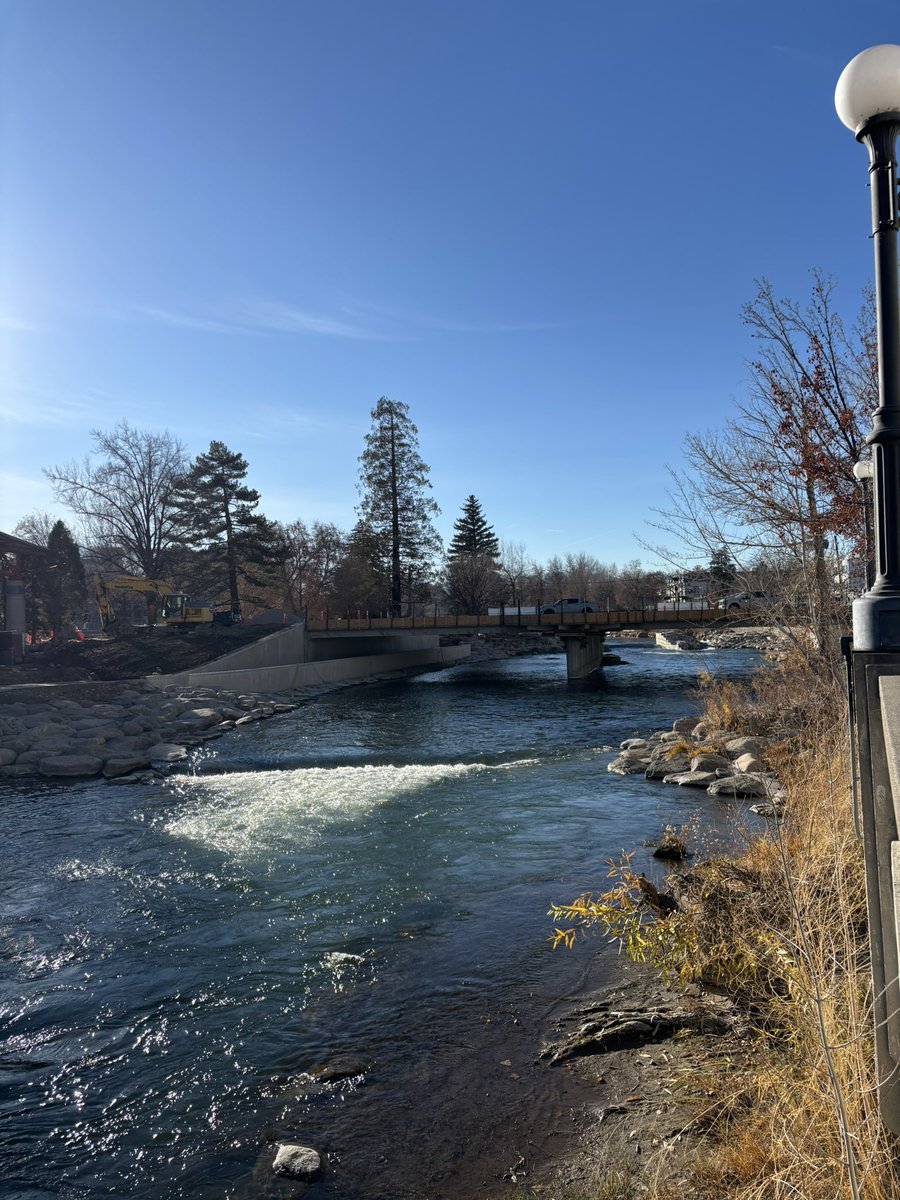 Arlington Bridge to open early summer 2026! This is a big step toward supporting the small businesses and neighborhoods that have been impacted during construction.

#TaylorforMayor
