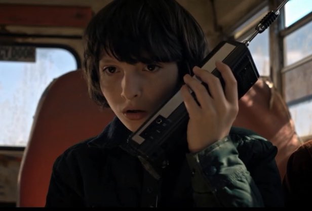 moonsinfant's tweet image. the walkie used to look so big😭