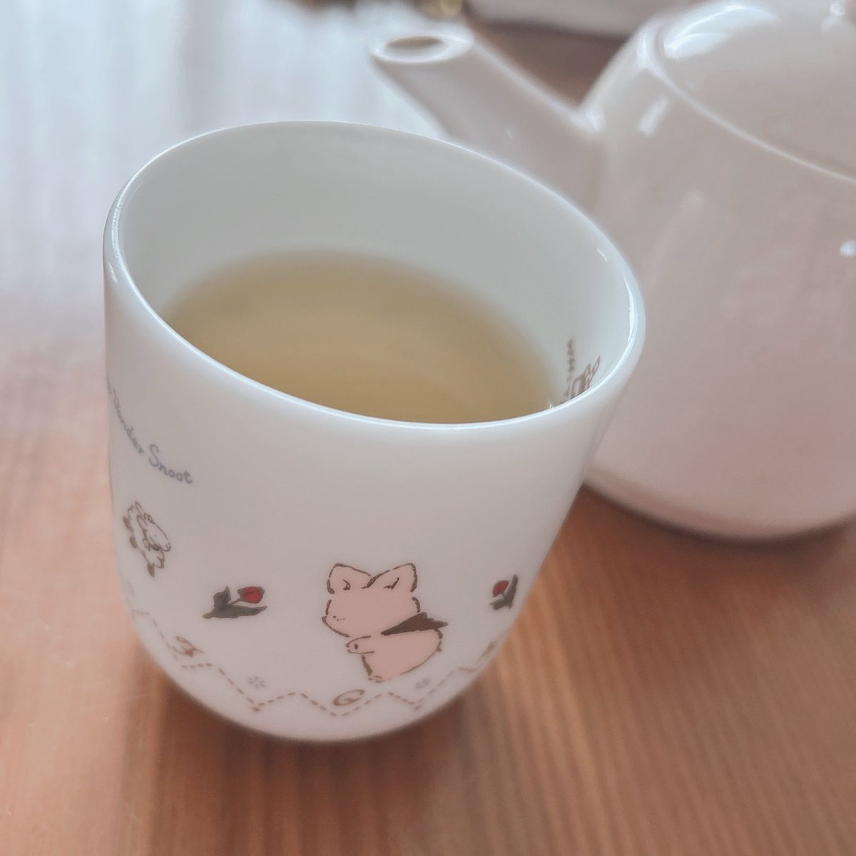 寒い朝には熱い緑茶がよく似合う