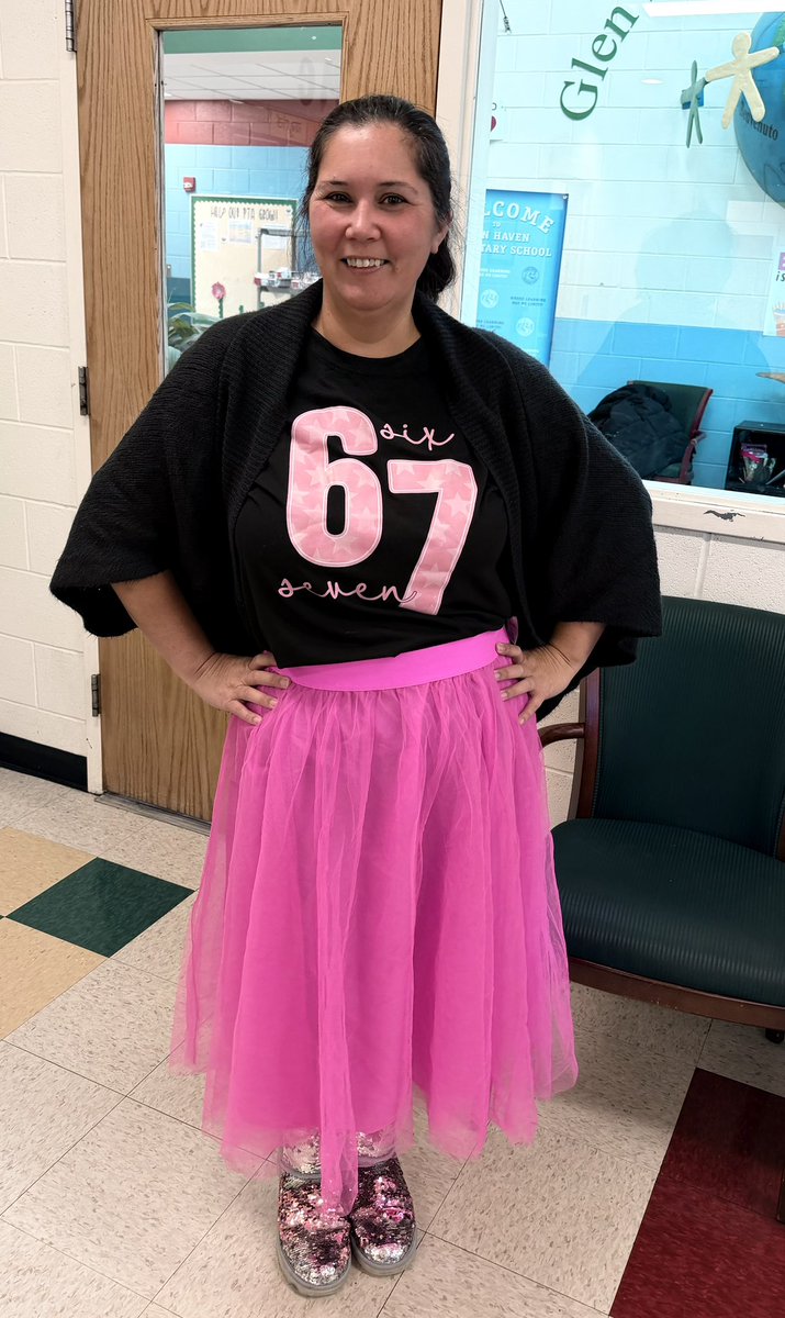 Tara Strain tweet media