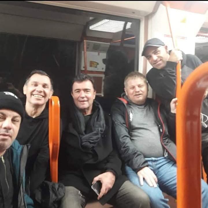 9-12-18 con el equipo de River Monumental en el metro de Madrid yendo al Bernabeu. Estación final, la gloria eterna 🏆🔴⚪️♾️

📷 <a href="/gonzalogomez00/">Gonzalo Gómez</a>