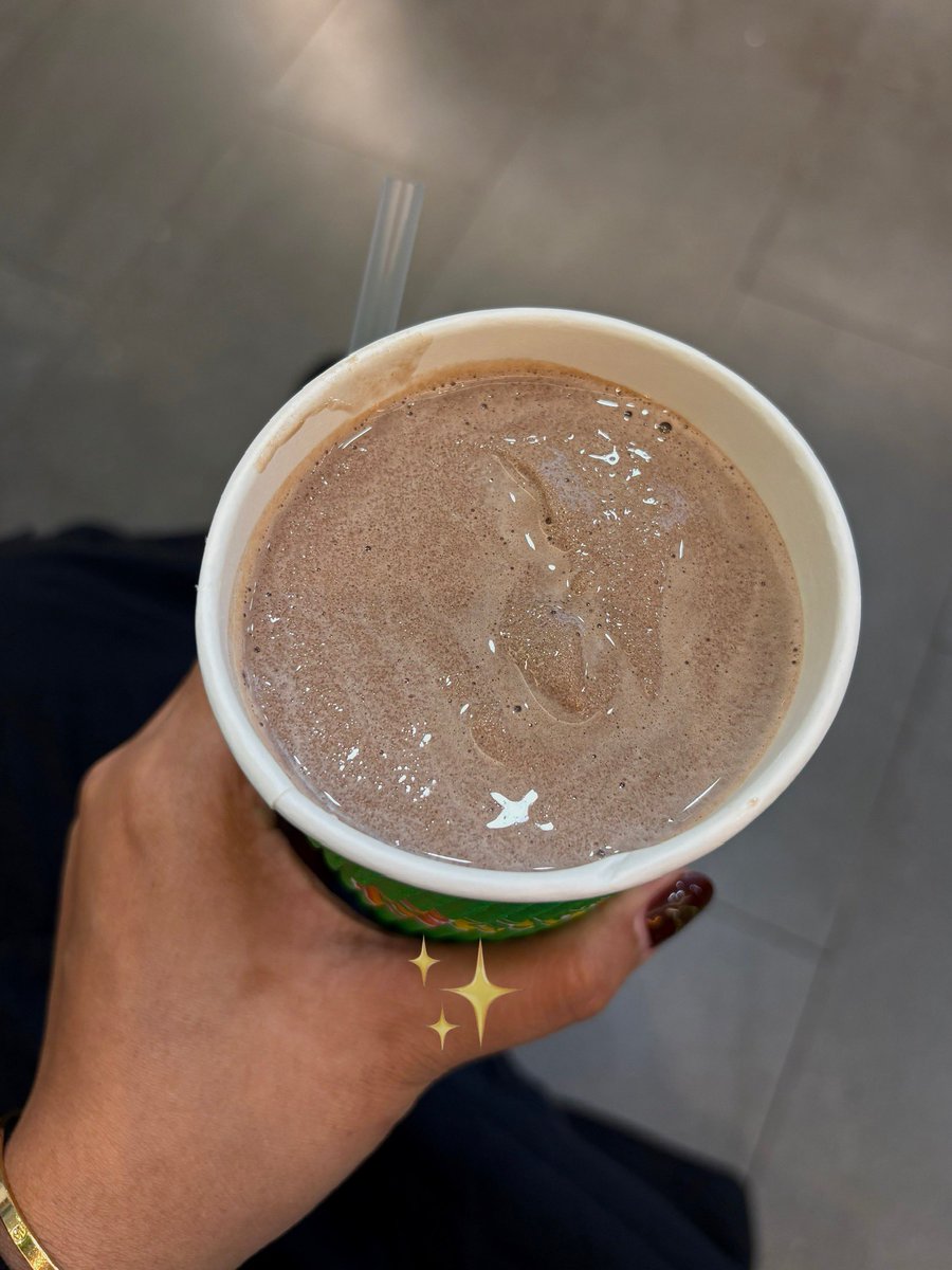 yearendsale_'s tweet photo. King william chocolate enak bgt... semoga yang nyiptain menu ini masuk surga🙇🏻‍♀️ https://t.co/NVpBTiVq44