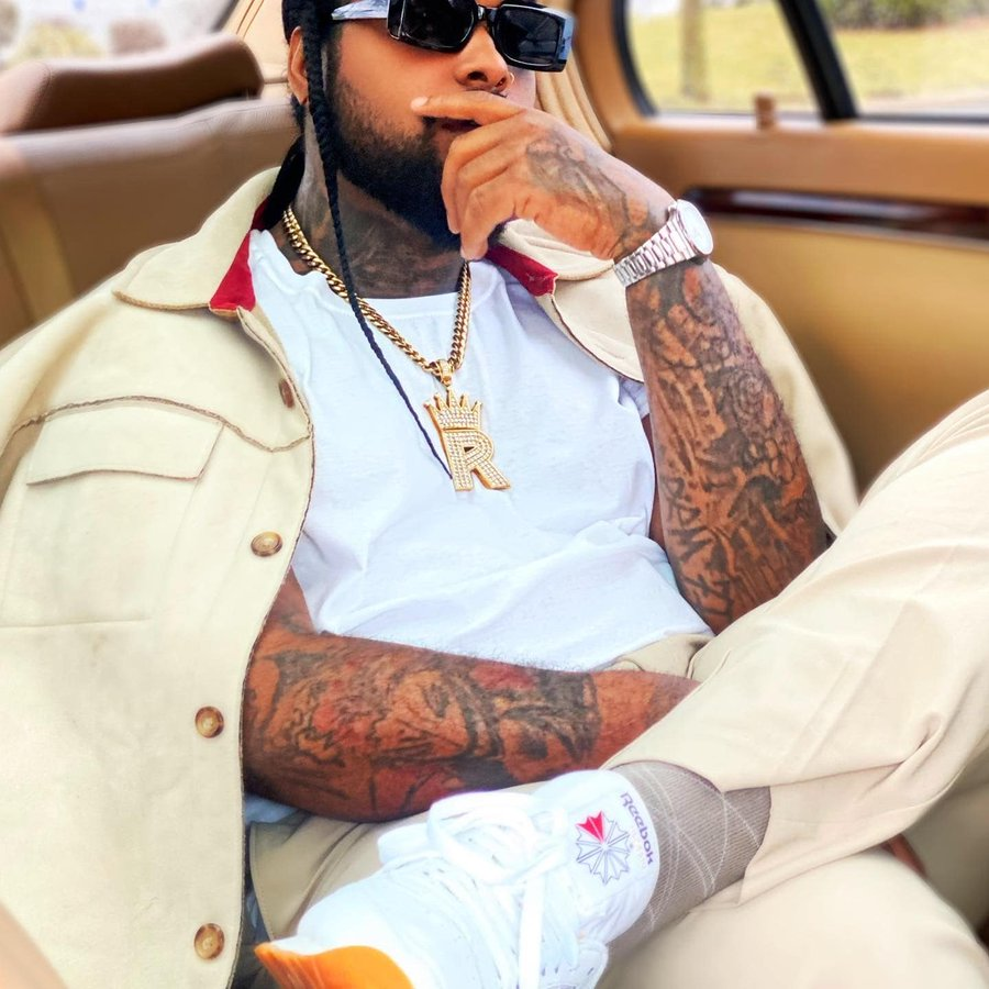 Mikaredd30 tweet media