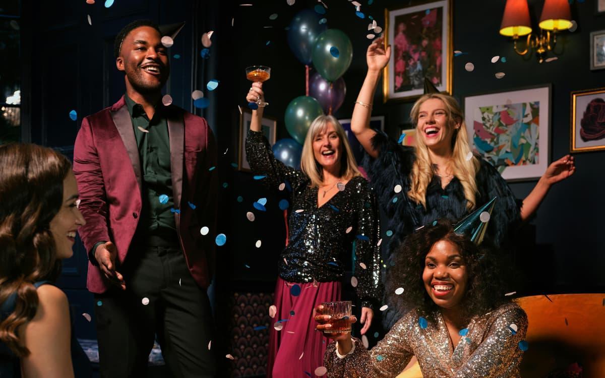 Standard News tweet media