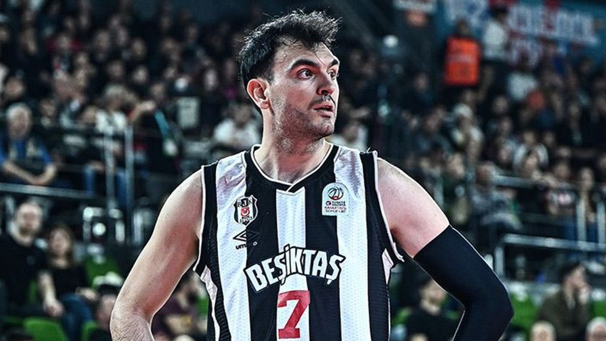 Yiğit Arslan giden maçı son 29 saniye ve uzatmada yaptıkları ile söktü aldı, gemisini kurtardı.. büyüksün kaptan, büyüksün Dusan Alimpijevic, büyüksün Beşiktaş’ım..