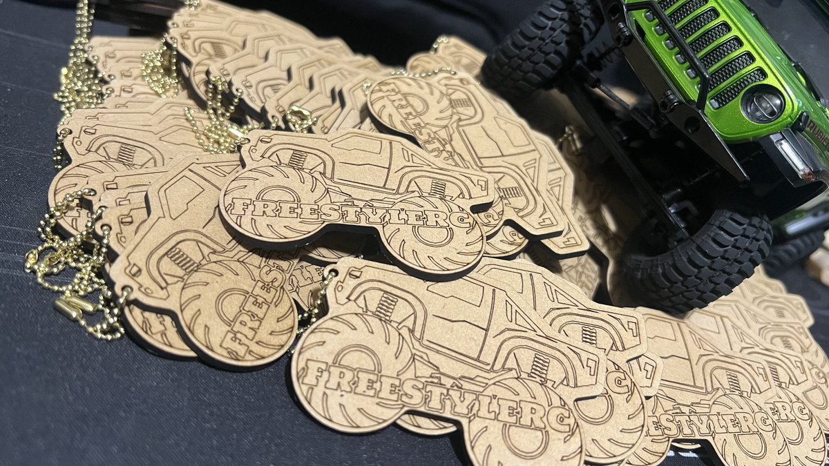 FreeStyle_RC's tweet image. 第二回くずはモールGPまであと10日！！

小さな見た目なのに驚くほどの走破性とリアリティが詰まったミニクローラーの魅力を是非皆様に体験してみていただきたいっす٩( ᐛ )و