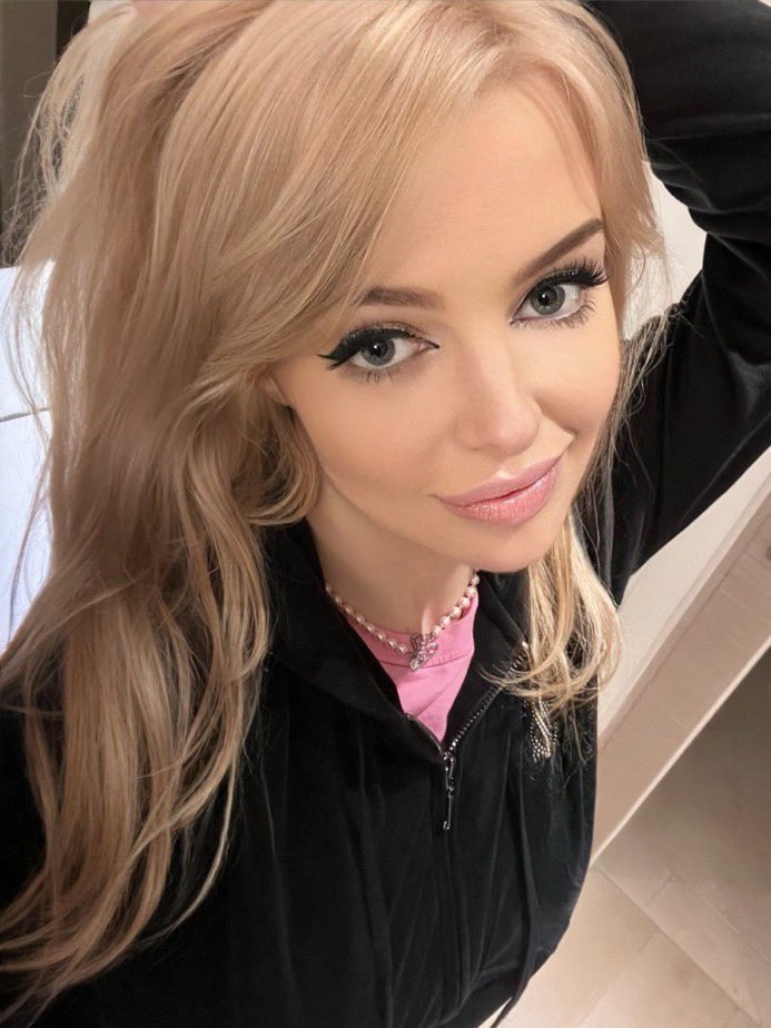 simth_eva's tweet image. Hi Guys