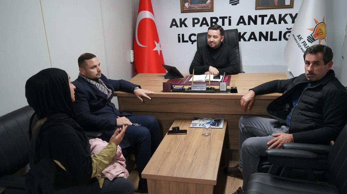 Kıymetli büyüğüm Mehmet İNCECİK ile Antakya İlçe Başkanımız Mustafa Boyacıoğlunu ziyarette bulunup; Bölgemizi ilgilendiren sorunları istişare  ettik.  Başkanımıza çalışmalarında kolaylıklar dileriz.
<a href="/ademyesildal/">Adem Yeşildal.🇹🇷</a> 
 <a href="/m_boyacioglu/">Mustafa Boyacıoğlu</a>