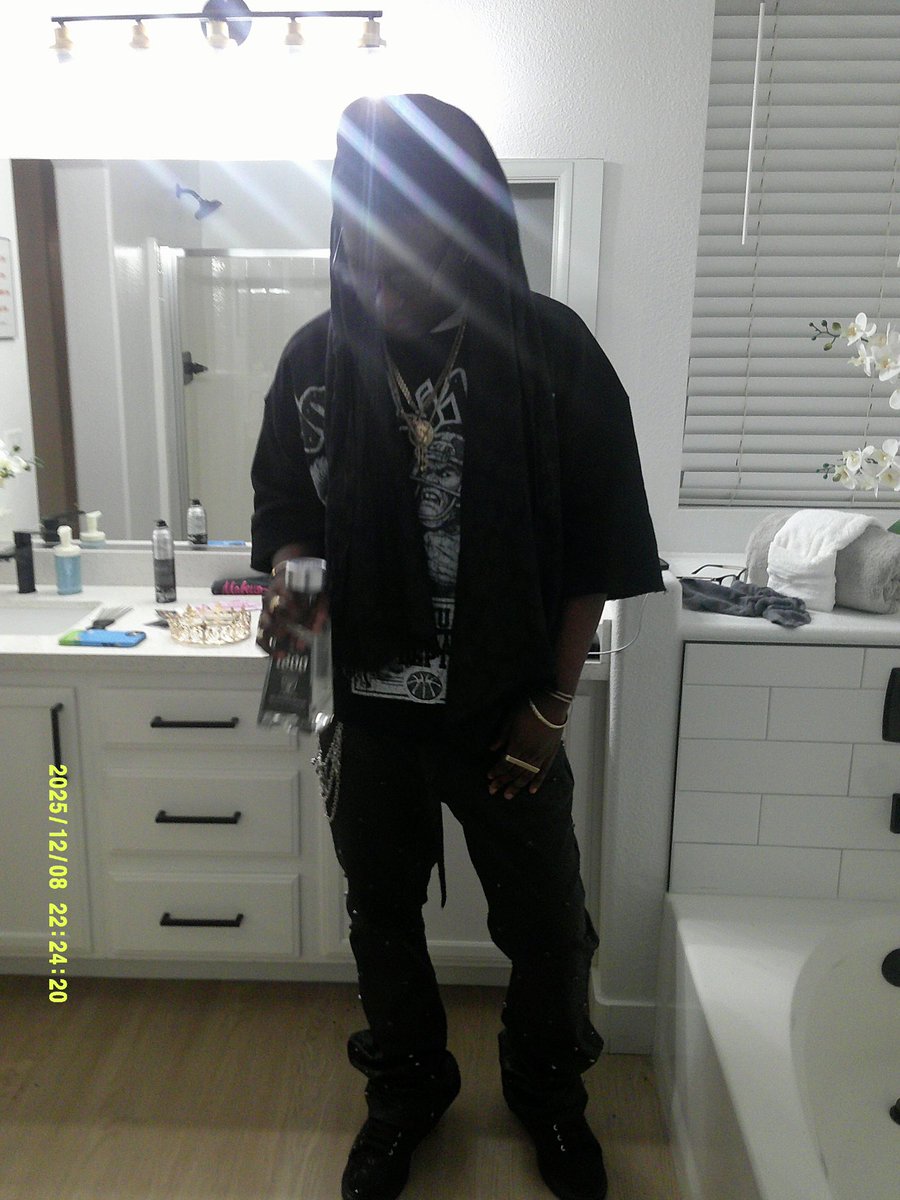 #superme tweet media