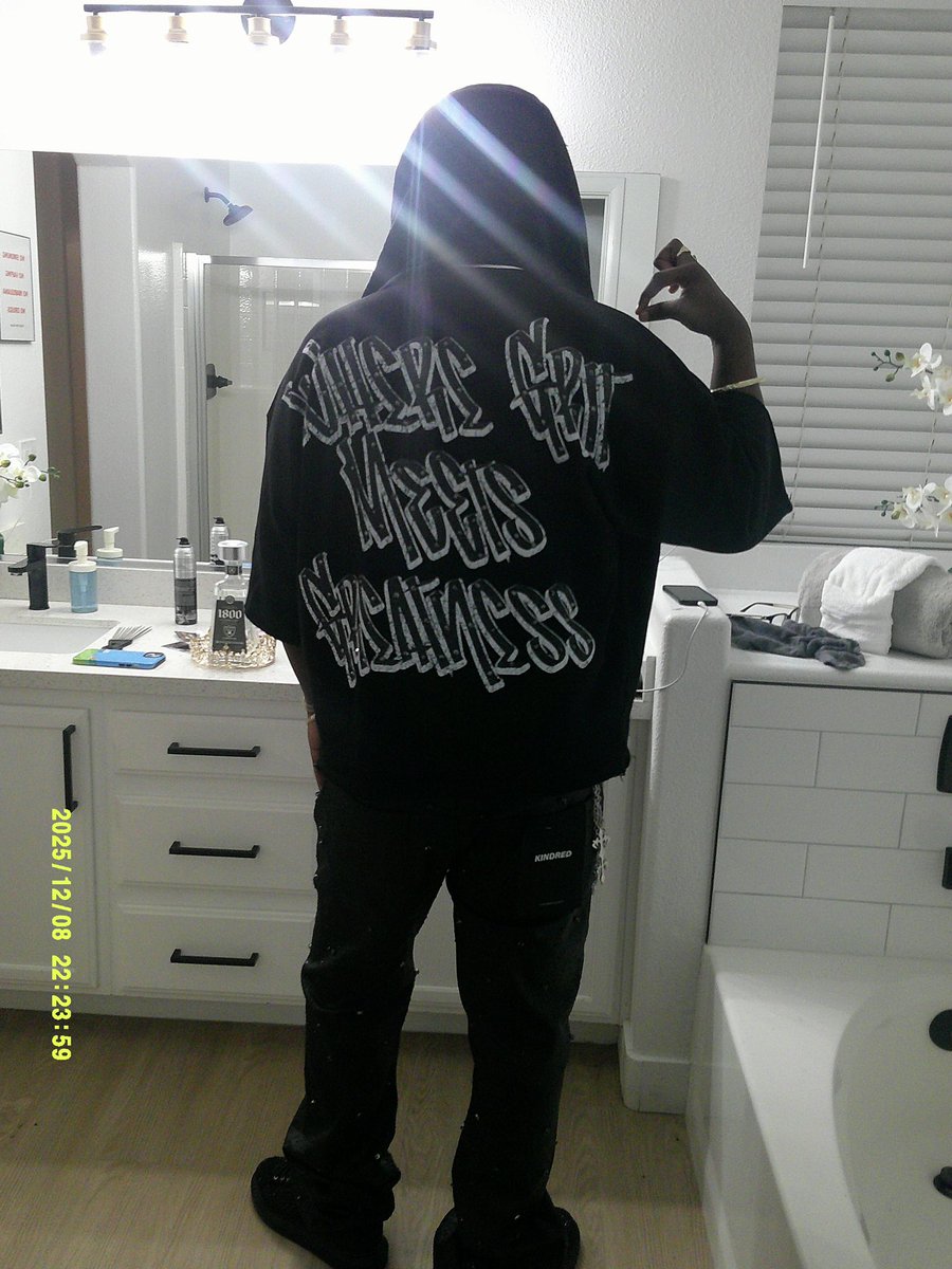 #superme tweet media