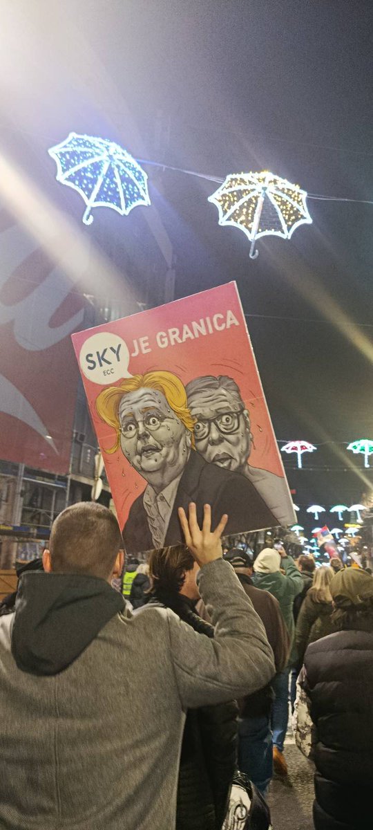pajaoliver's tweet photo. Po mom skromnom mišljenju sa večerašnjeg protesta, ovo je pobednički transparent studenata Pravnog fakulteta 😂
Kakva istina! https://t.co/IwfmmgQVXt