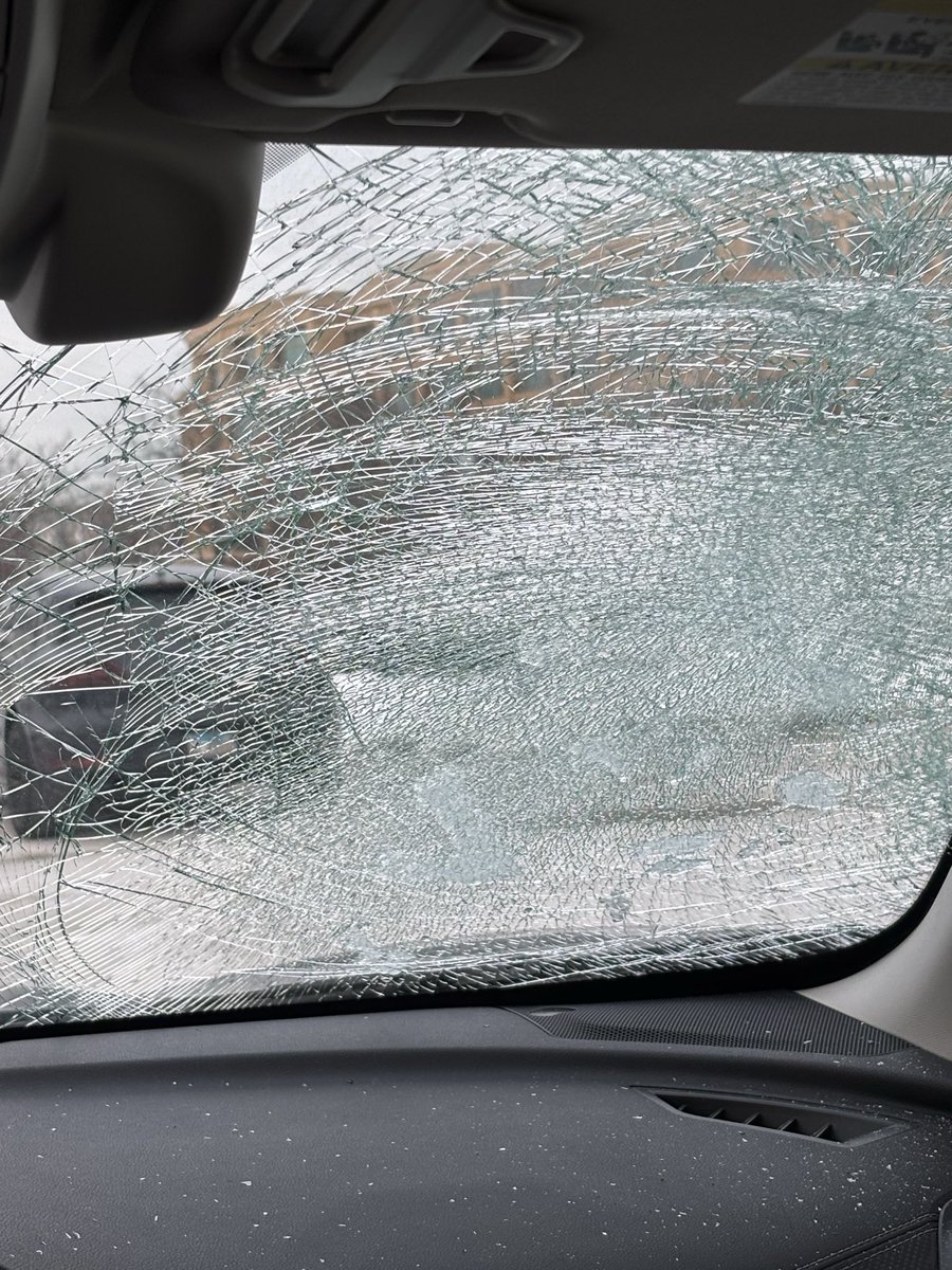 DanLeone1970's tweet photo. @Keurig one of your Bai Beverage truck had a total disregard for safety when ice flew off your truck.  The driver ignored multiple attempts to get their attention.  Luckily it was the passenger side, but I am sure you do not care like when I called your customer care number https://t.co/aZIMsjX3mv