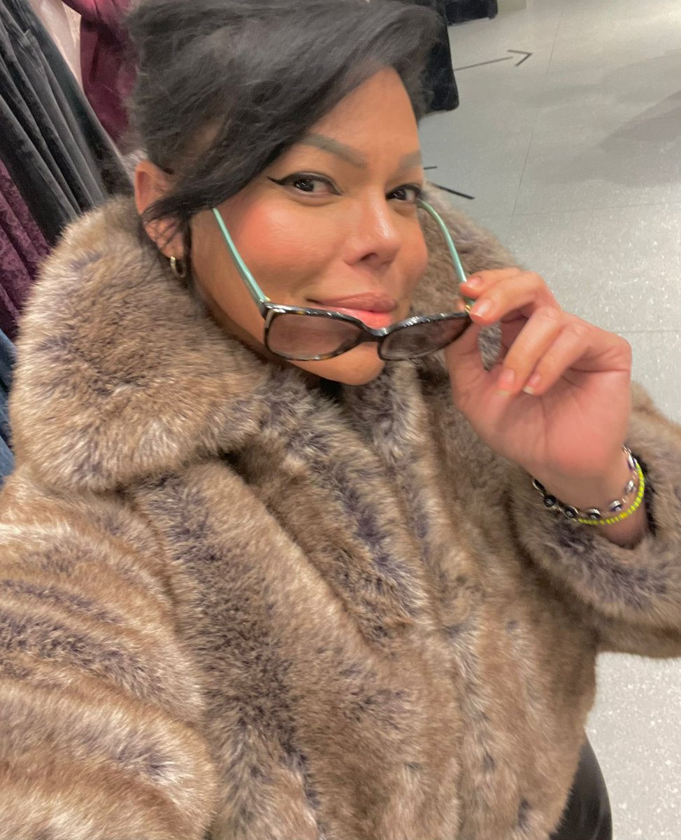 vivypariss's tweet photo. Glam ✨💎✨💎✨ https://t.co/Bc3YrmAfS5