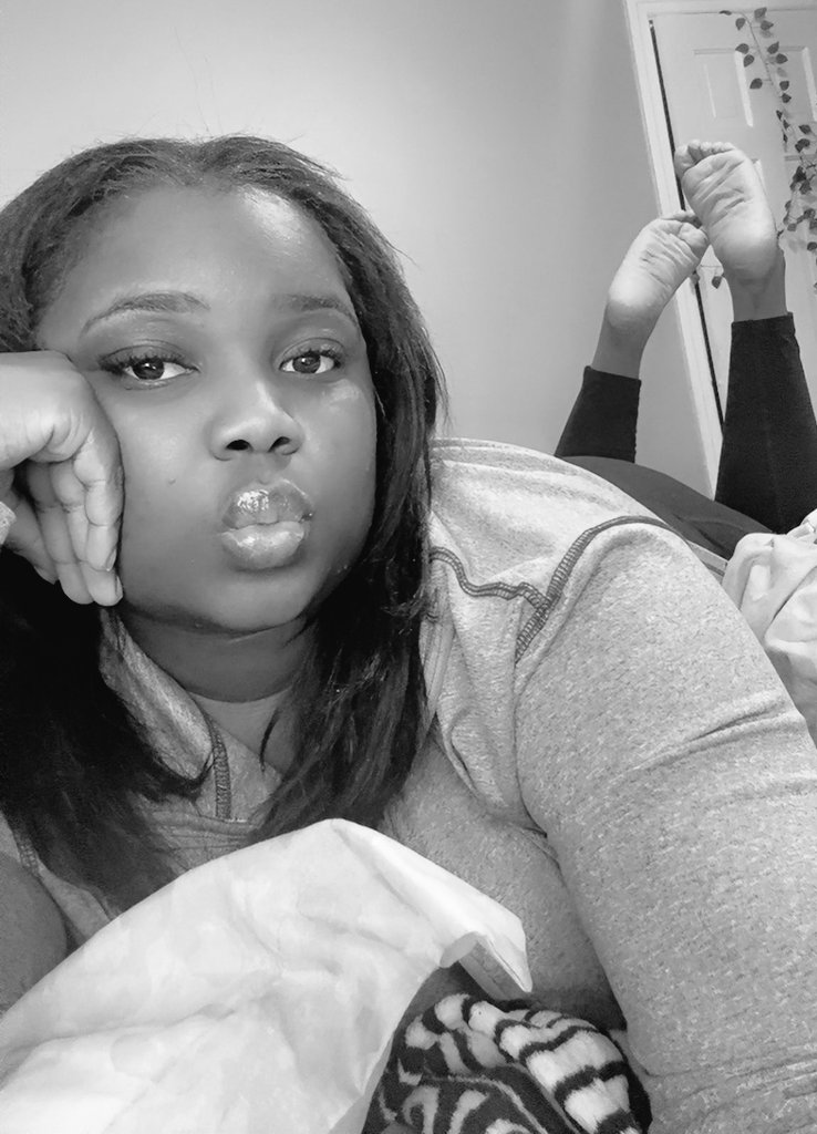 ReineHawa20's tweet image. 👑Reine Hawa👑

Tu penses à moi
Tu rêves de moi
Et ce n’est pas un hasard..
Tu me cherches même quand tu fais semblant de ne pas le faire

#findom #moneyslave #moneymiss #domina #soumis #feetfetish #blackpower #bnwo #queen #reine